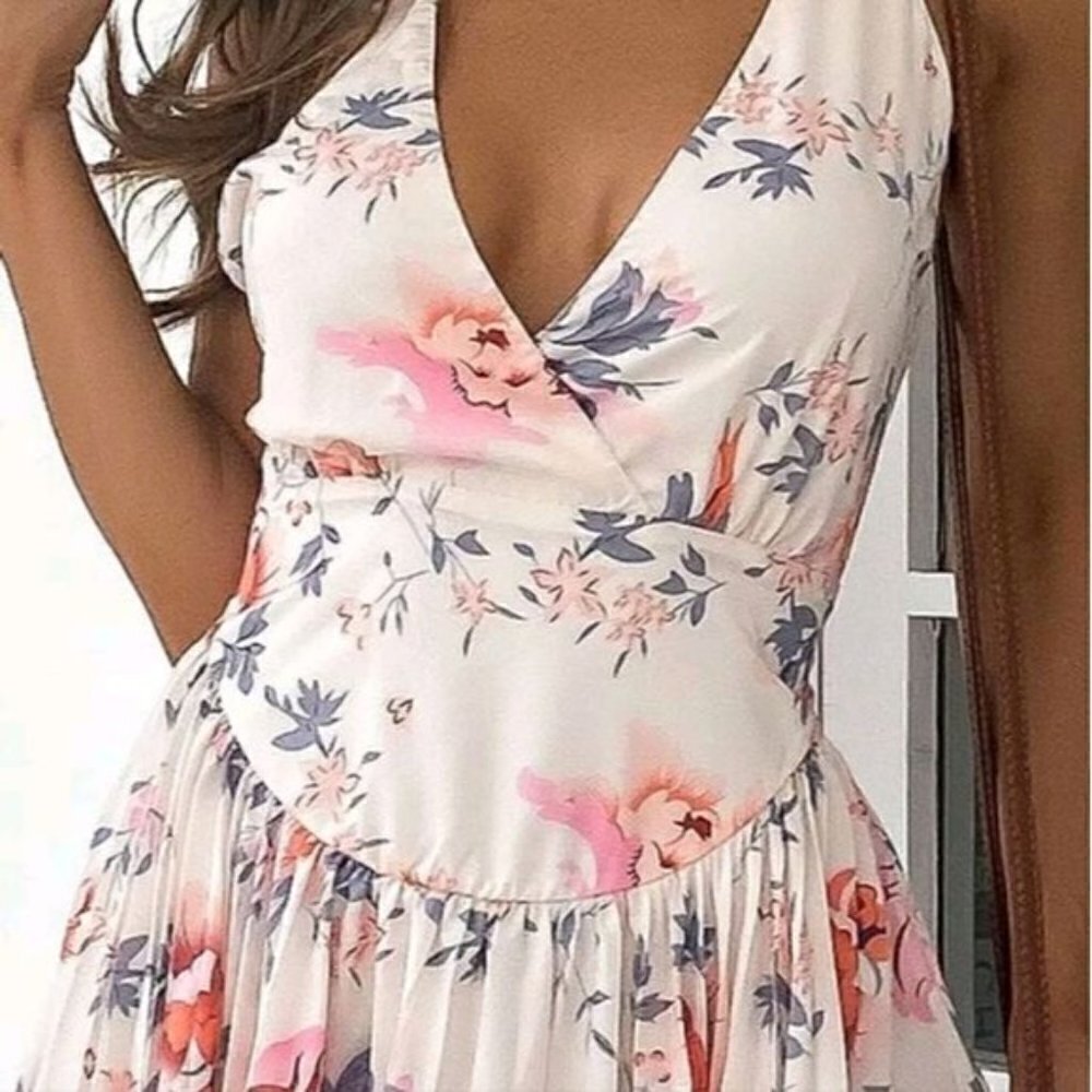 HIGH FASHION DRESS - Picture 7 of 12